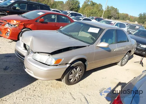 2001 Toyota Camry Le V6 from USA, damaged, VIN 4T1BF22K71U959645